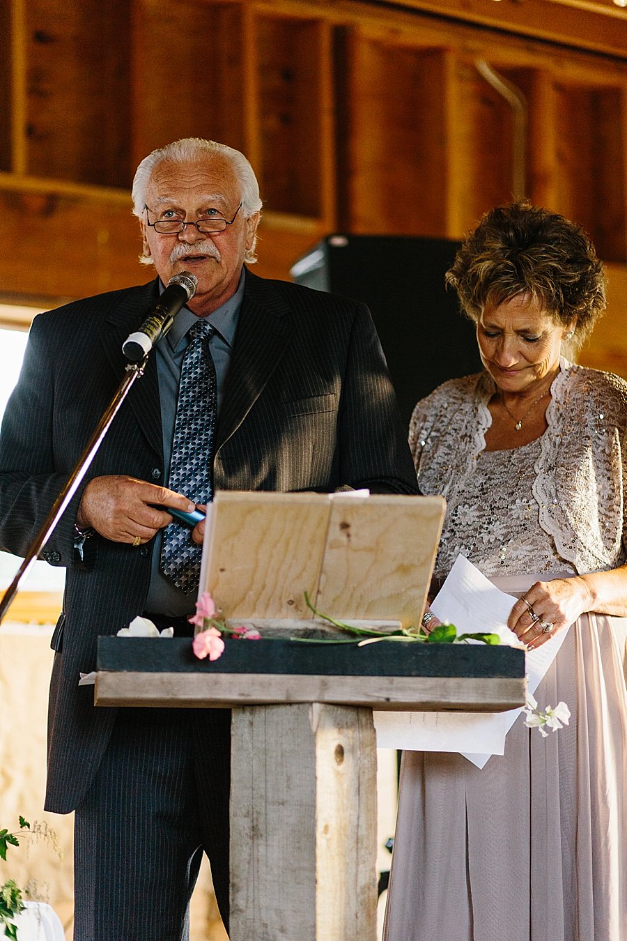 OneBarnFarmWedding_0200